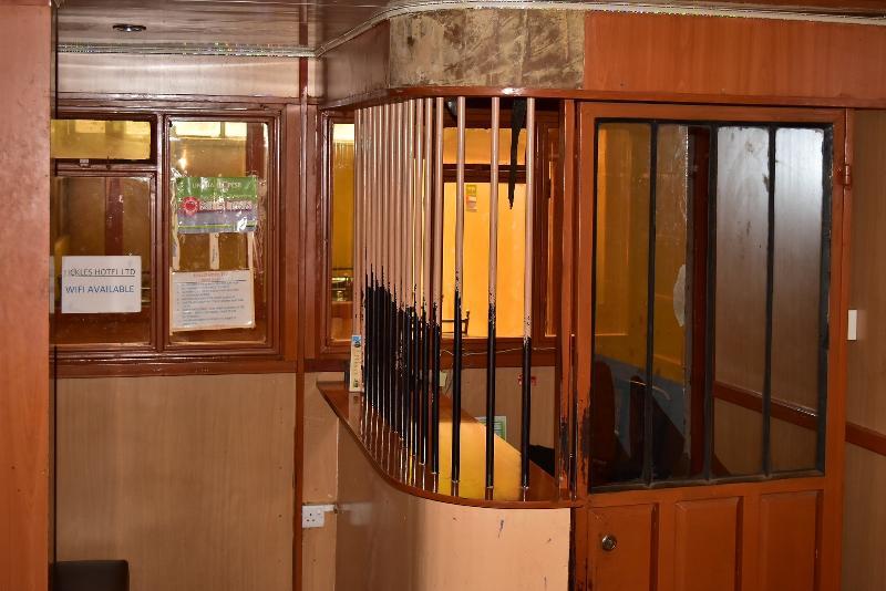 Tickles Hotel Ньери Экстерьер фото