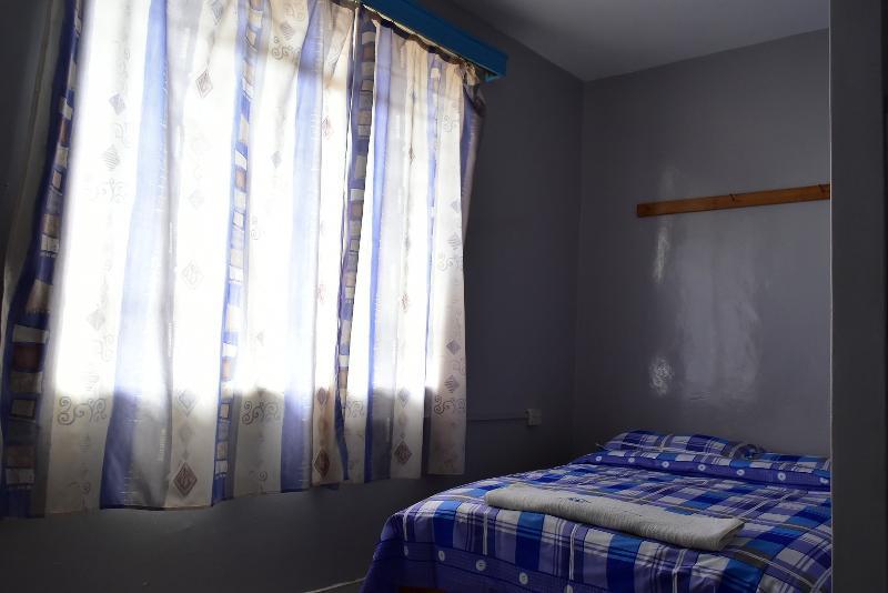 Tickles Hotel Ньери Экстерьер фото